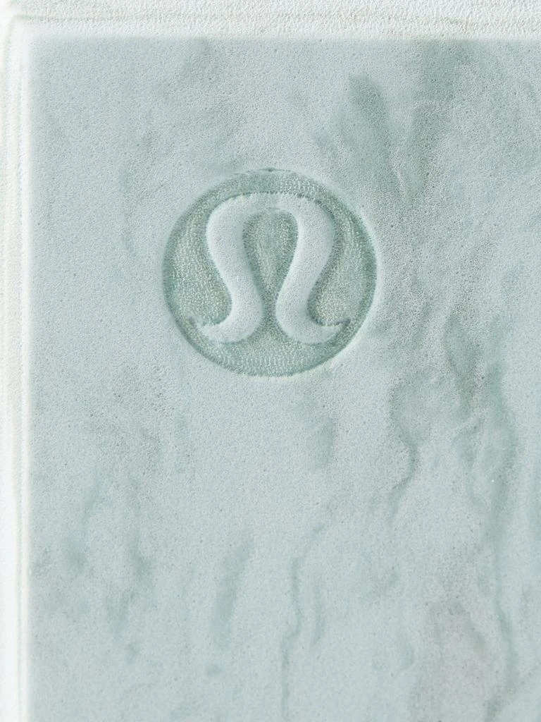 商品Lululemon|Lift and Lengthen marbled foam yoga block,价格¥128,第2张图片详细描述