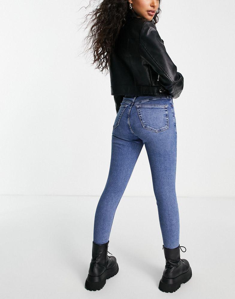 商品Topshop Petite|Topshop Petite Jamie jeans in mid blue,价格¥146,第5张图片详细描述