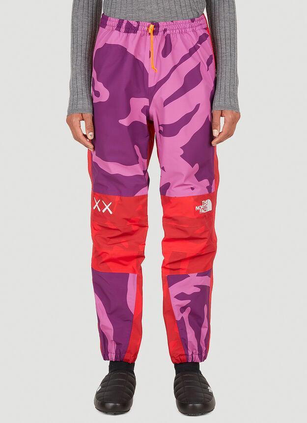 商品The North Face|x KAWS Mountain Light Track Pants in Pink,价格¥1980,第1张图片