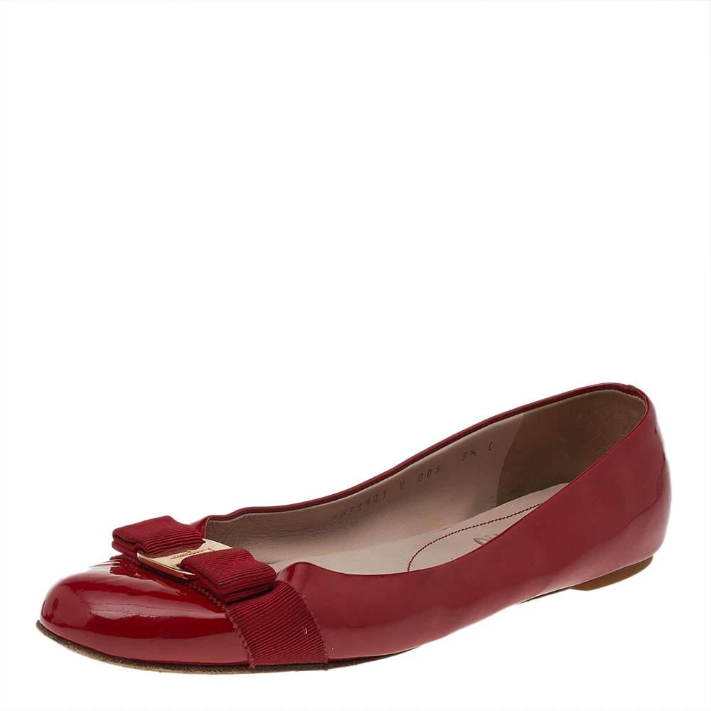 商品[二手商品] Salvatore Ferragamo|Salvatore Ferragamo Red Patent Leather Vara Bow Ballet Flats Size 40,价格¥952,第1张图片