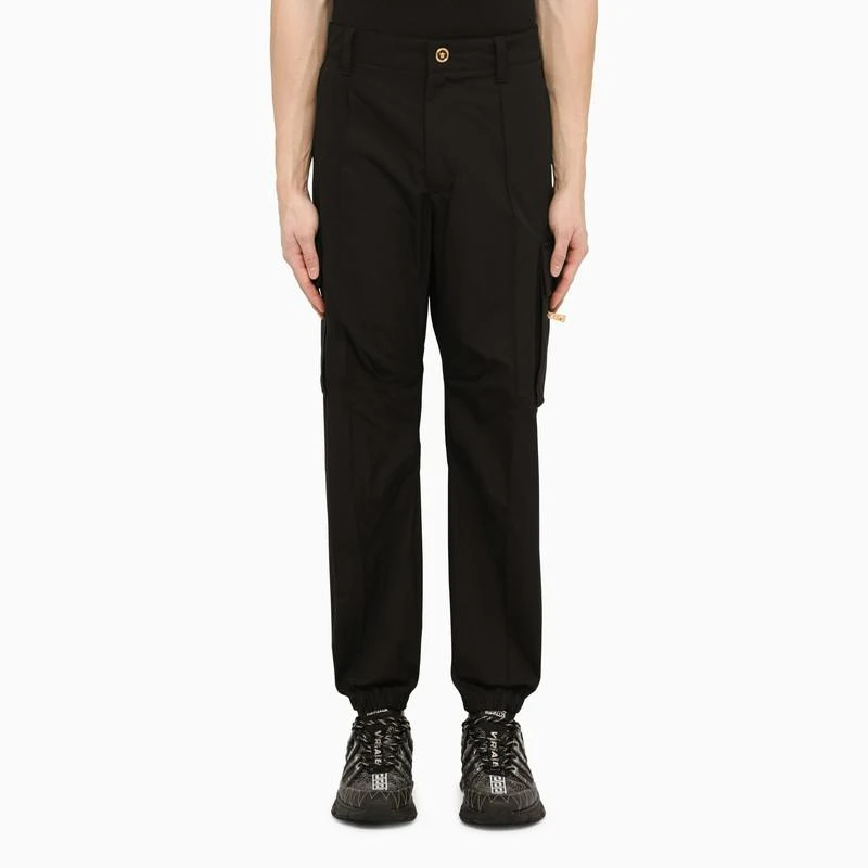 商品Versace|Black cotton cargo trousers,价格¥2552,第1张图片