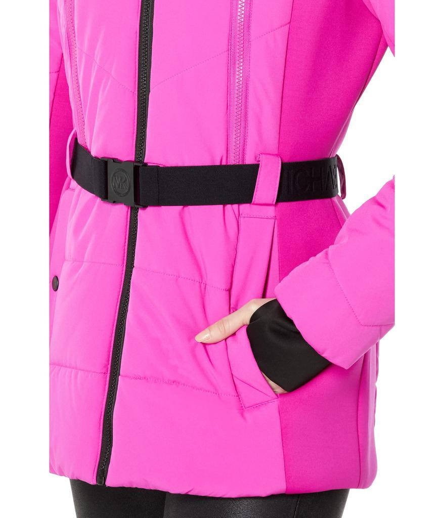 商品Michael Kors|Belted Active Short Puffer Jacket A422095Q,价格¥943-¥1324,第5张图片详细描述