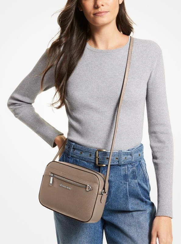 商品Michael Kors|Jet Set Large Saffiano Leather Crossbody Bag,价格¥481,第4张图片详细描述