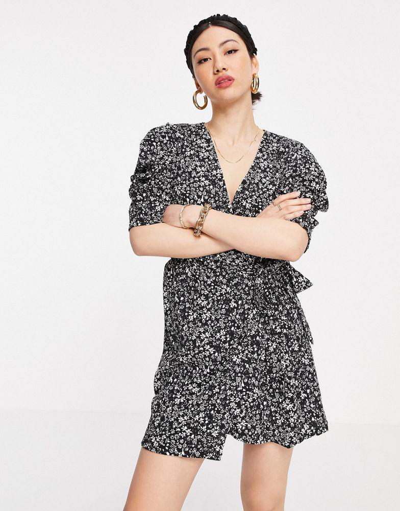 商品Mango|Mango ditsy floral wrap dress in black,价格¥112,第1张图片