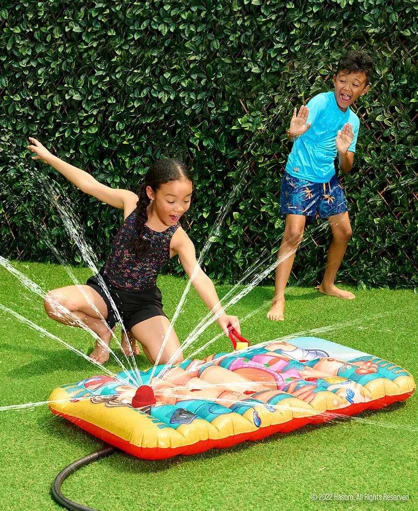 商品Hasbro|Operation Splash Game by WowWee  Backyard Sprinkler Mat Kids Game with 5 Foam Elements  Ages 4 And Up,价格¥121,第5张图片详细描述