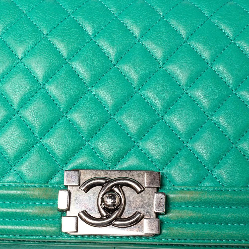 商品[二手商品] Chanel|Chanel Green Quilted Leather Medium Boy Flap Bag,价格¥27242,第5张图片详细描述