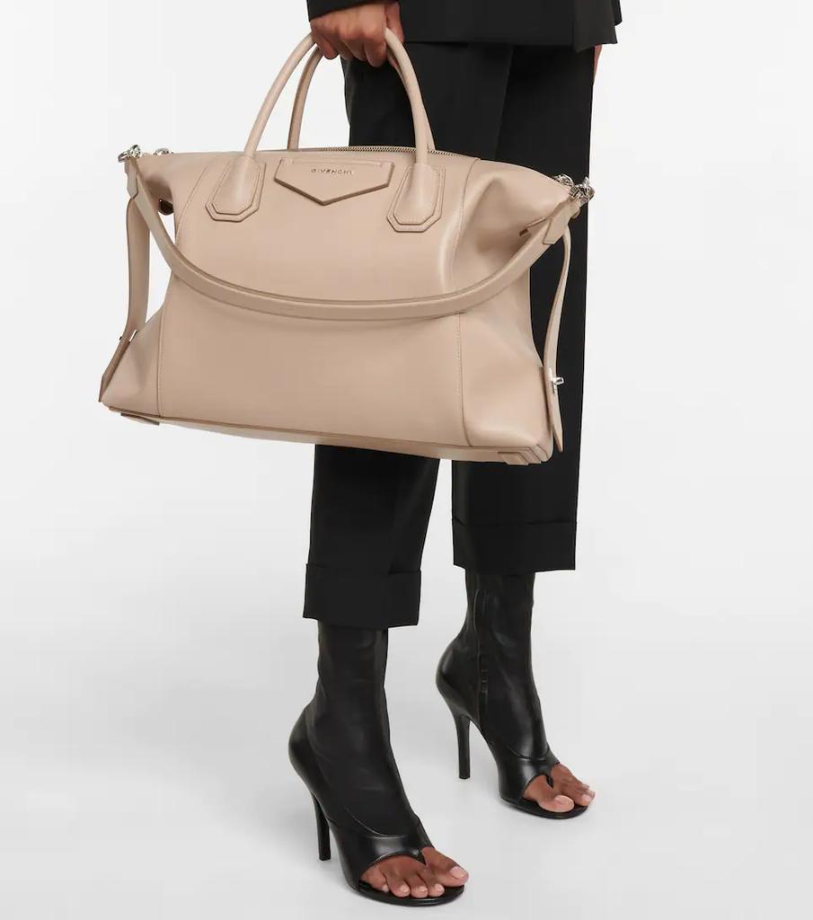 商品Givenchy|Antigona Soft  Medium leather tote,价格¥14532,第4张图片详细描述