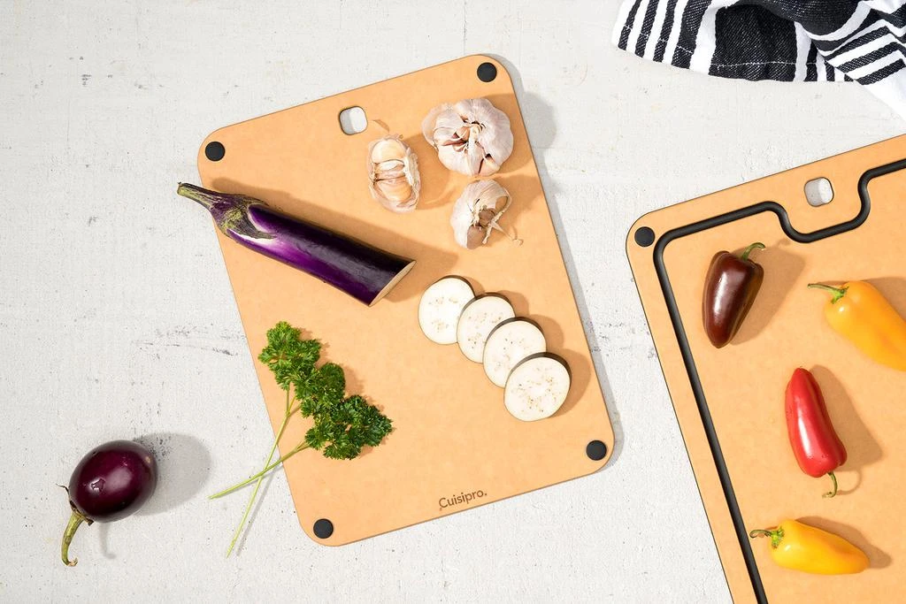 商品Cuisipro|Fibre Wood Cutting Board with Silicone Feet, 12 x 9 Inch, Natural/Slate,价格¥200,第5张图片详细描述