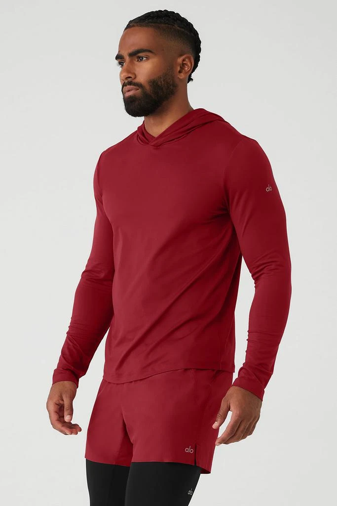 商品Alo|Conquer Reform Long Sleeve With Hood - Victory Red,价格¥775,第3张图片详细描述