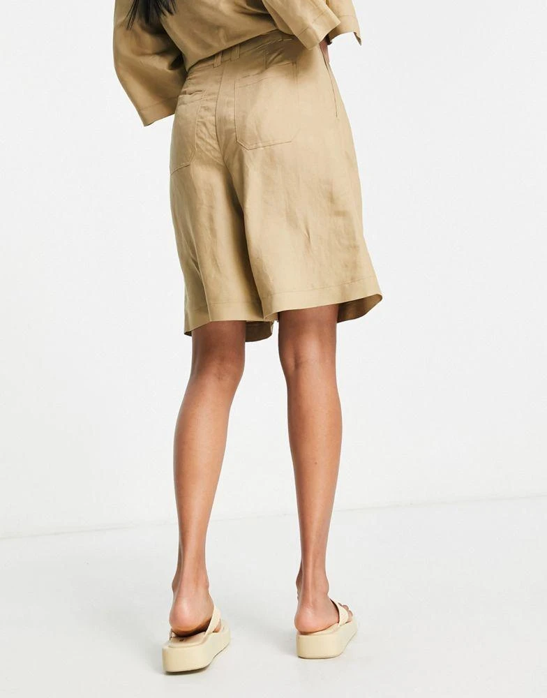 商品Topshop|Topshop co-ord pleated longline balloon short in brown,价格¥142,第2张图片详细描述