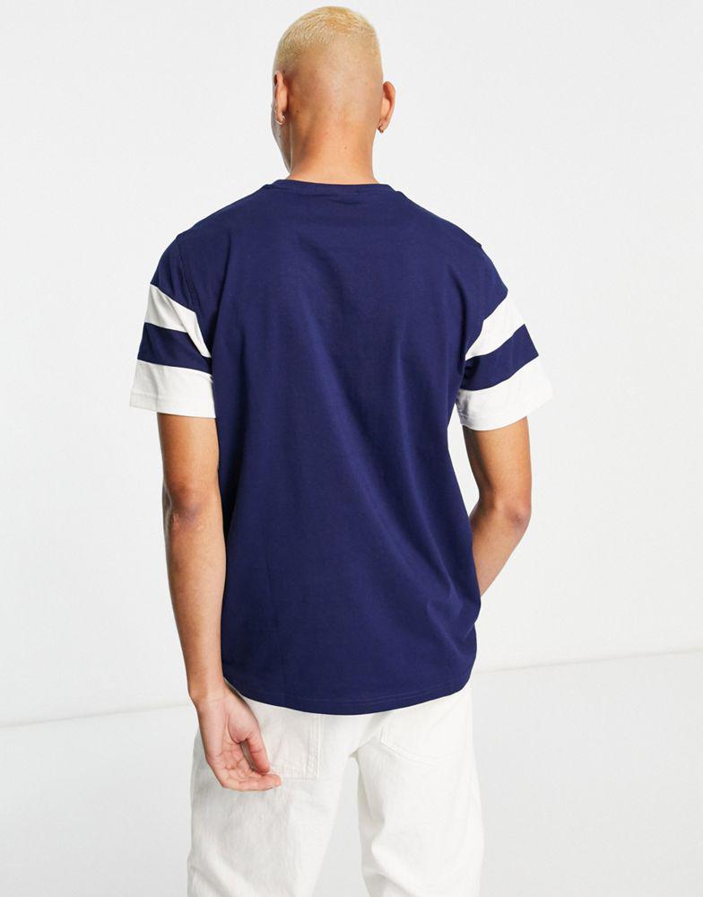 Fred Perry bold tipped sleeve t-shirt in black商品第2张图片规格展示