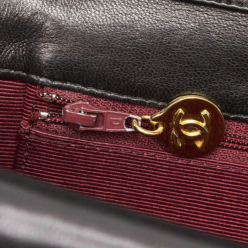Chanel Black Quilted Lambskin Leather Vintage Round Double Flap Shoulder Bag 商品
