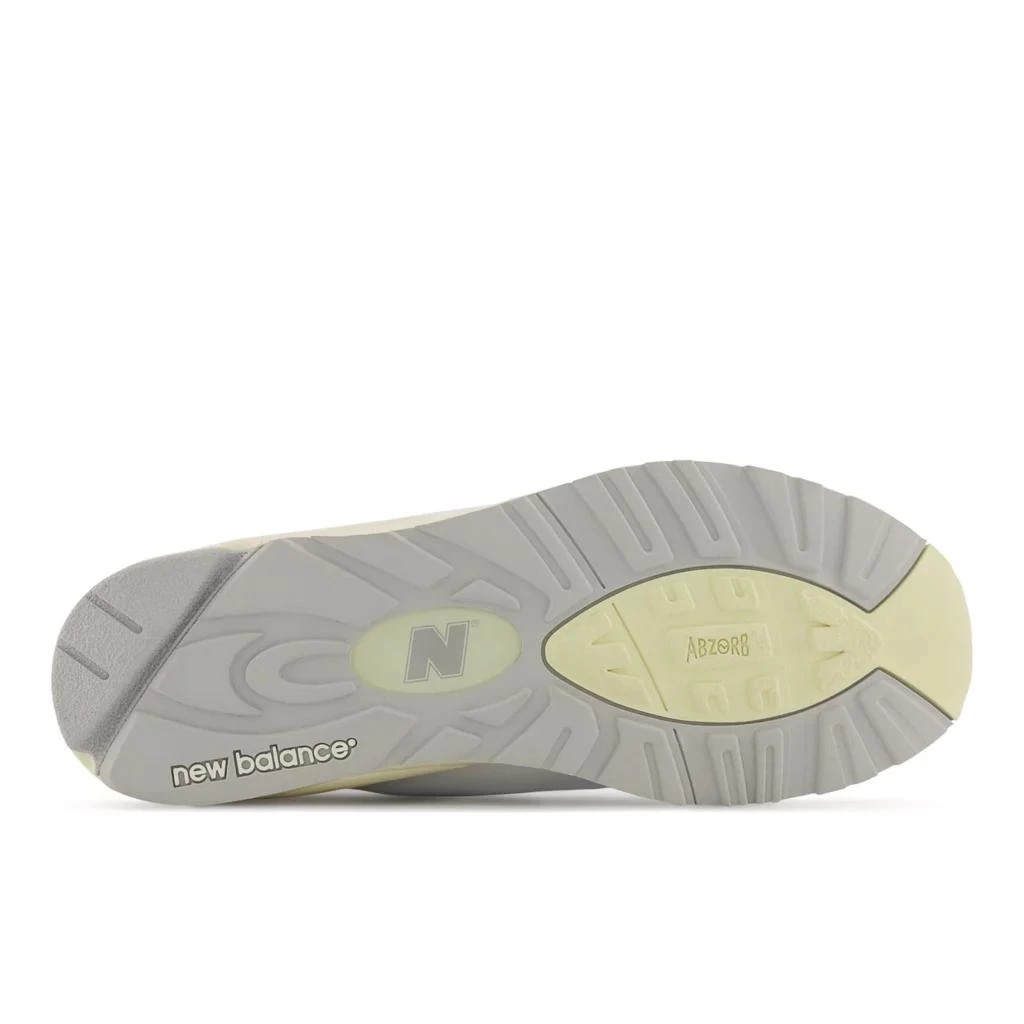 MADE in USA 990v2 商品