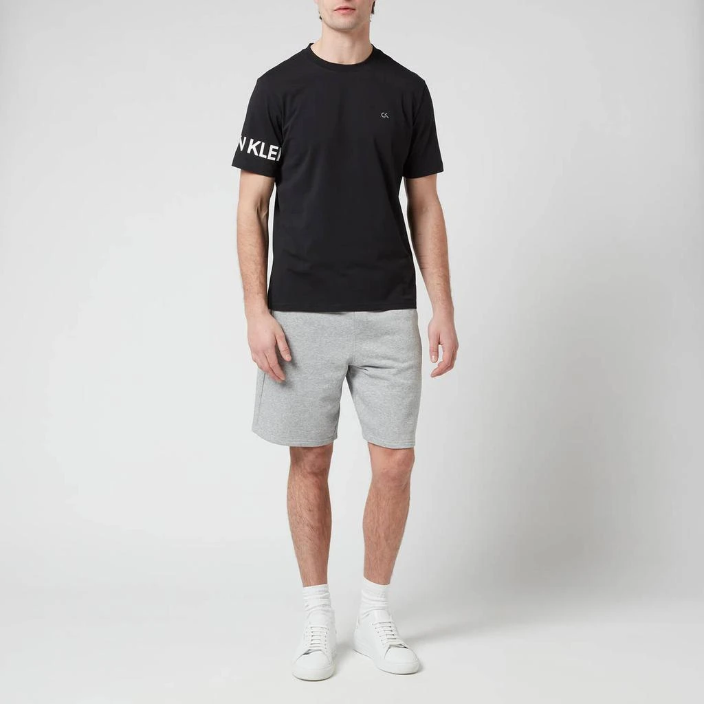 商品Calvin Klein|Calvin Klein Performance Men's Sleeve Logo T-Shirt - Black,价格¥220,第3张图片详细描述