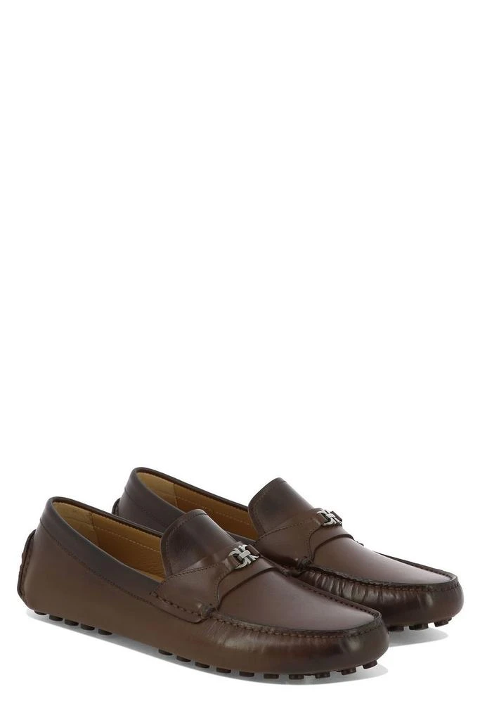 商品Salvatore Ferragamo|Salvatore Ferragamo Gancini Plaque Slip-On Loafers,价格¥2342,第3张图片详细描述