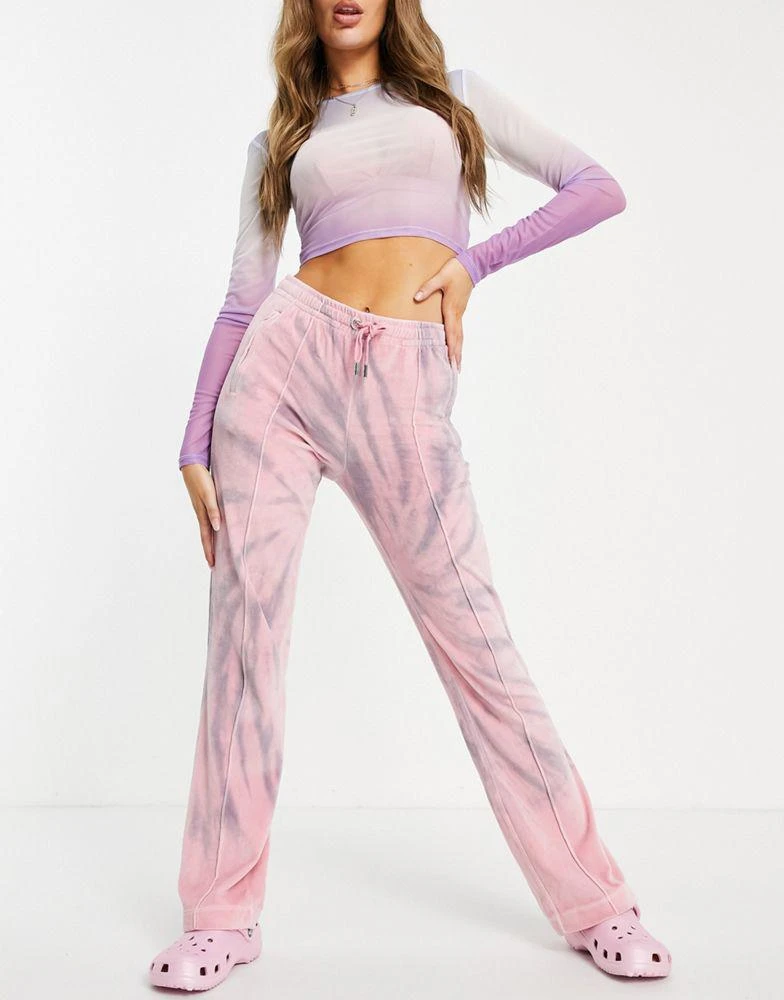 商品Juicy Couture|Juicy Couture co-ord velour trousers in acid wash pink,价格¥443,第4张图片详细描述