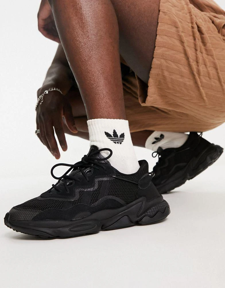 商品Adidas|adidas Originals Ozweego trainers in triple black,价格¥934,第1张图片