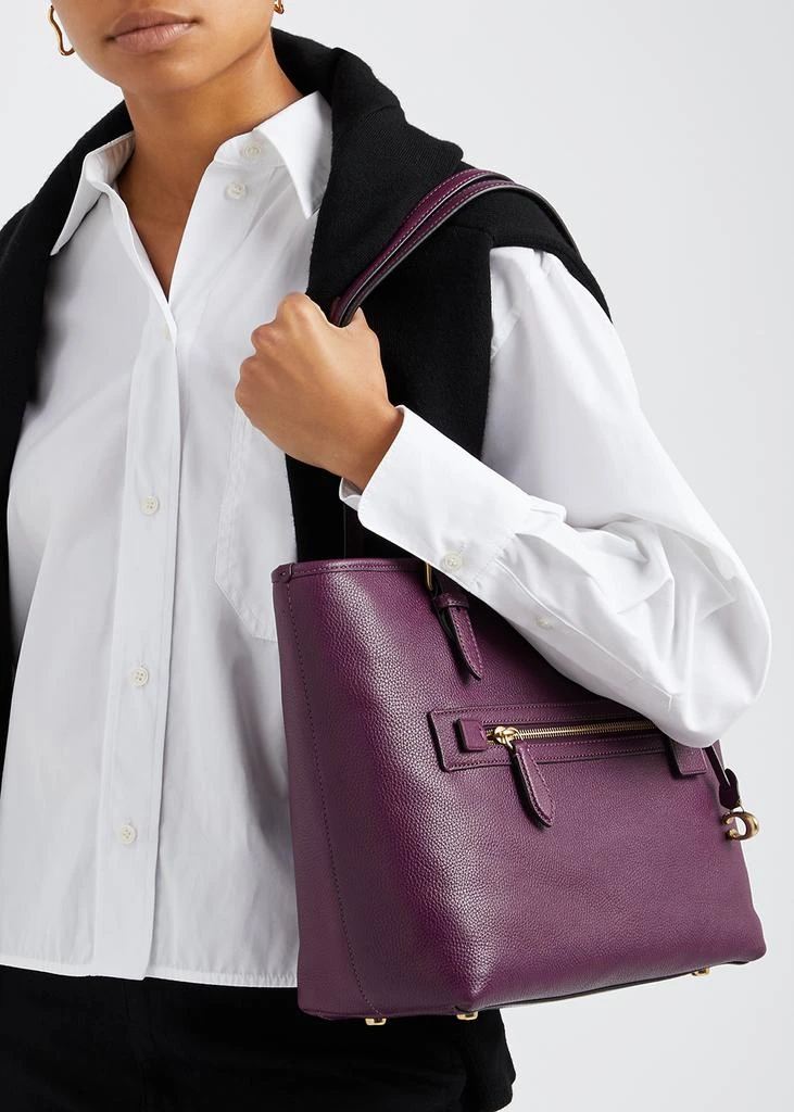 商品Coach|Taylor purple leather tote,价格¥1803,第5张图片详细描述