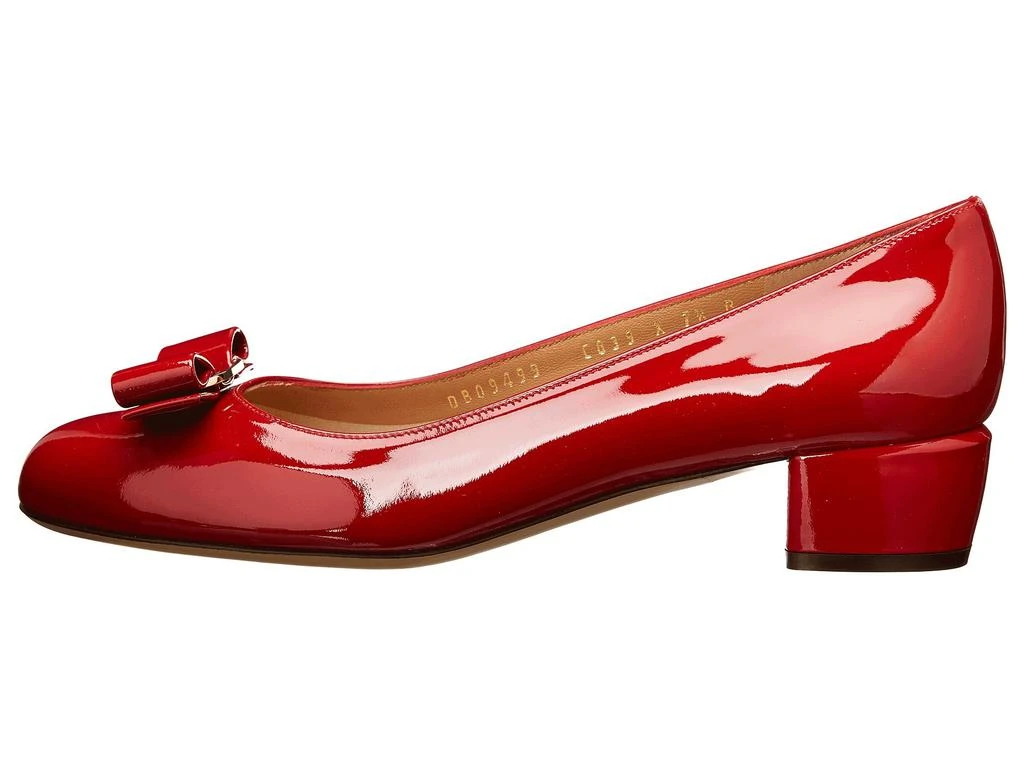 商品Salvatore Ferragamo|Vara 蝴蝶结小高跟,价格¥4393,第4张图片详细描述