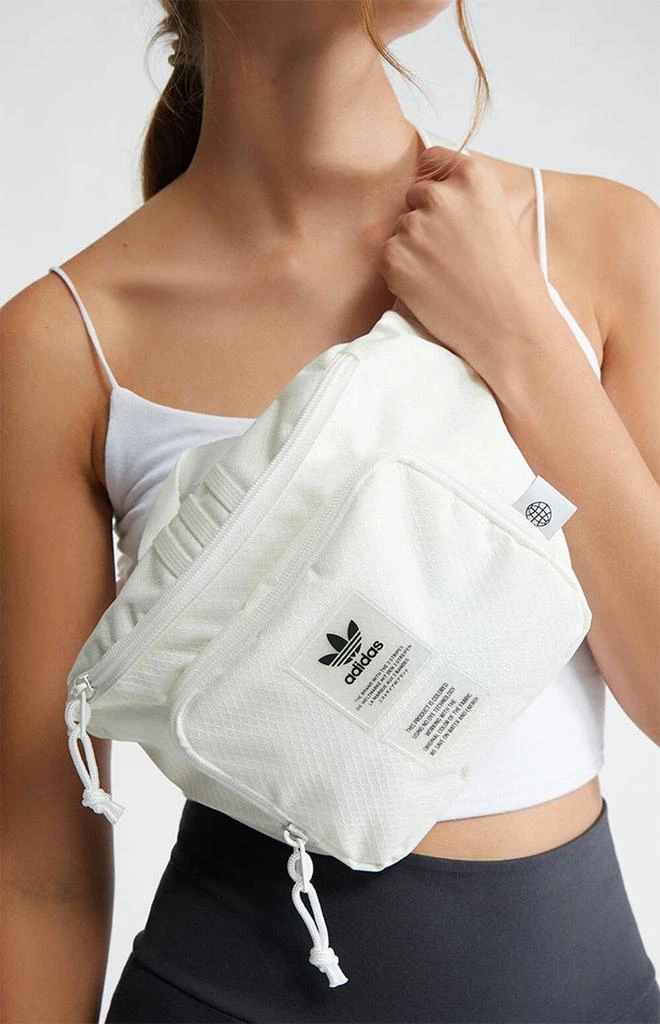 商品Adidas|Recycled Non-Dye Sport Fanny Pack,价格¥226,第2张图片详细描述