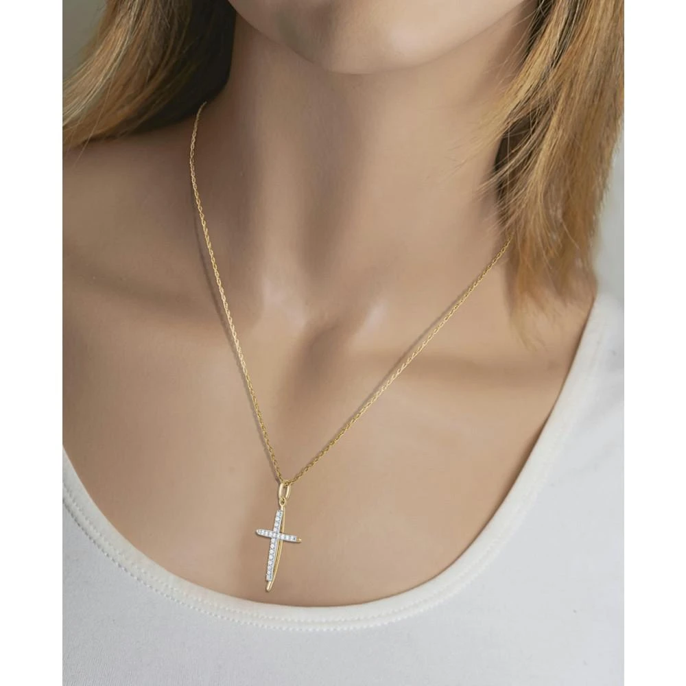 商品Macy's|Diamond Cross Pendant Necklace (1/2 ct. t.w.) in 14k Two-Tone Gold, 16" + 2" extender,价格¥7479,第2张图片详细描述