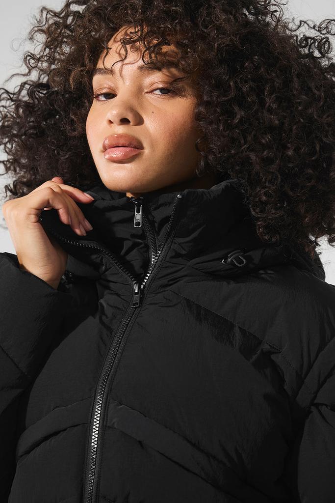 Alo Glacier Puffer - Black - Coats - Free Shipping - BeyondStyle