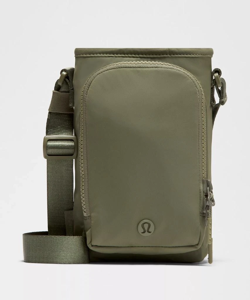 Water Bottle Crossbody with Front Pocket 2L 商品