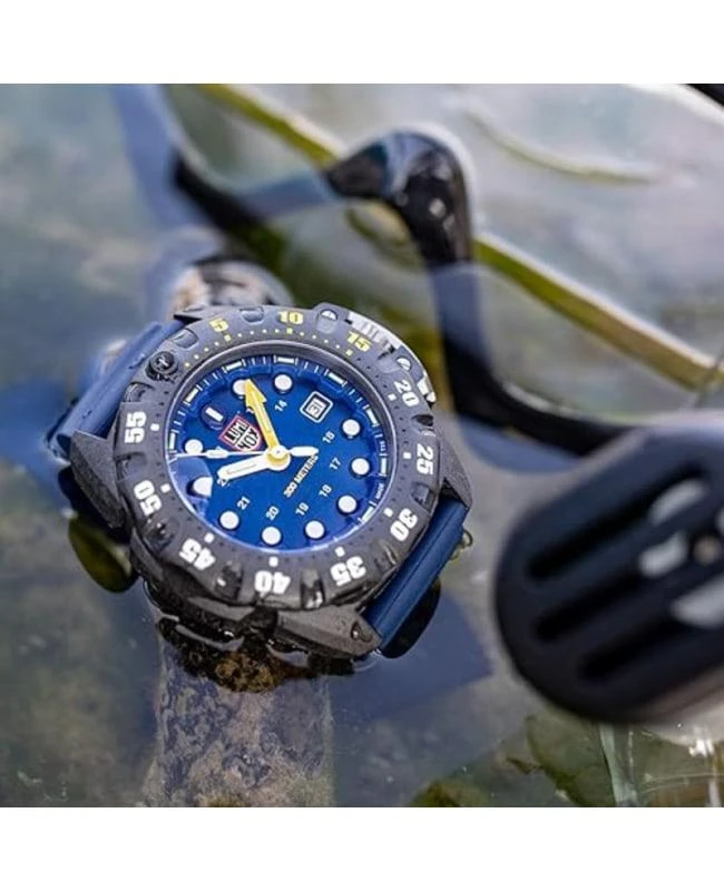 商品Luminox|Luminox Scott Cassell Deep Dive Blue Dial Rubber Strap Men's Watch XS.1553,价格¥1991,第3张图片详细描述