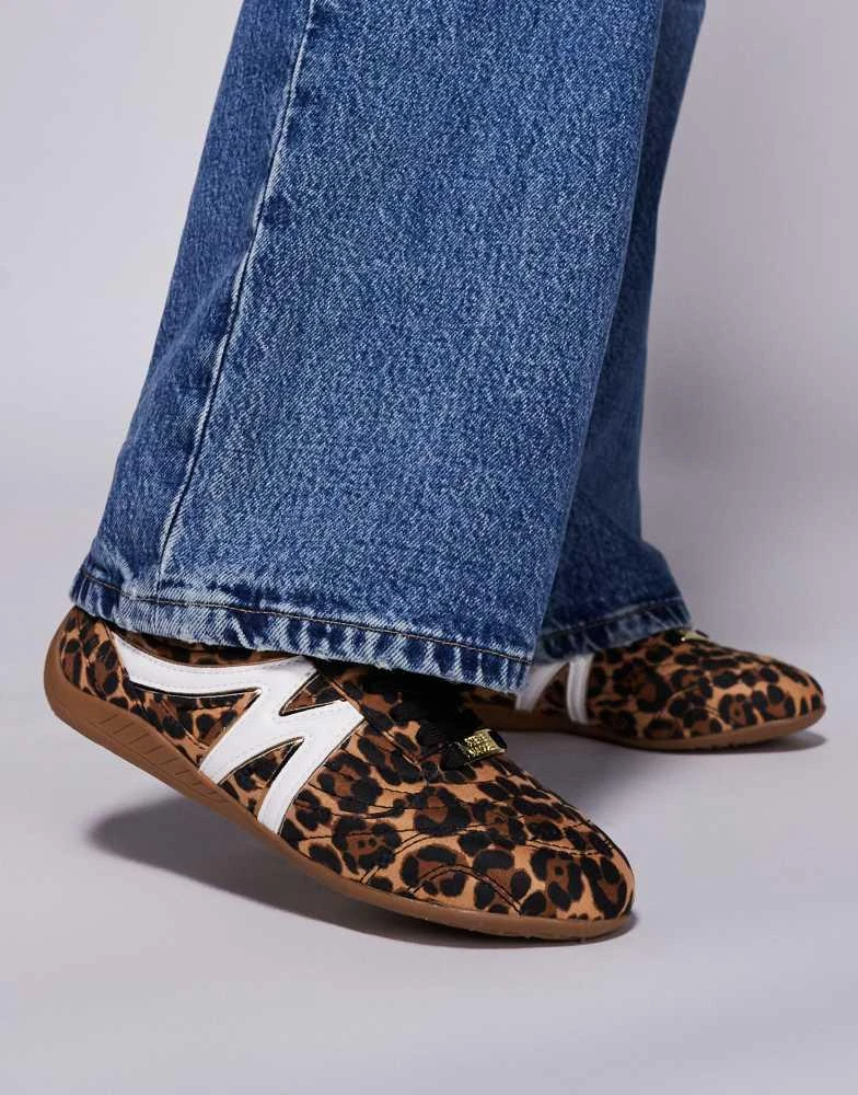 商品Steve Madden|Steve Madden Freekick trainers with fold over detail in leopard,价格¥778,第5张图片详细描述