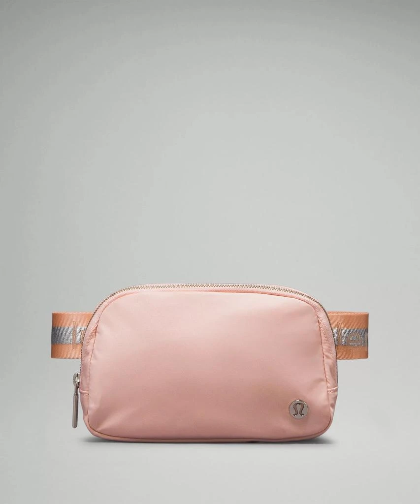 Everywhere Belt Bag 1L 商品