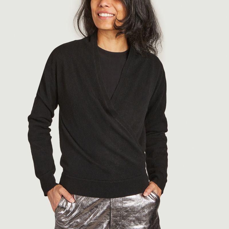 商品MAJESTIC FILATURES|Cashmere wrap sweater Noir Majestic Filatures,价格¥2014,第1张图片
