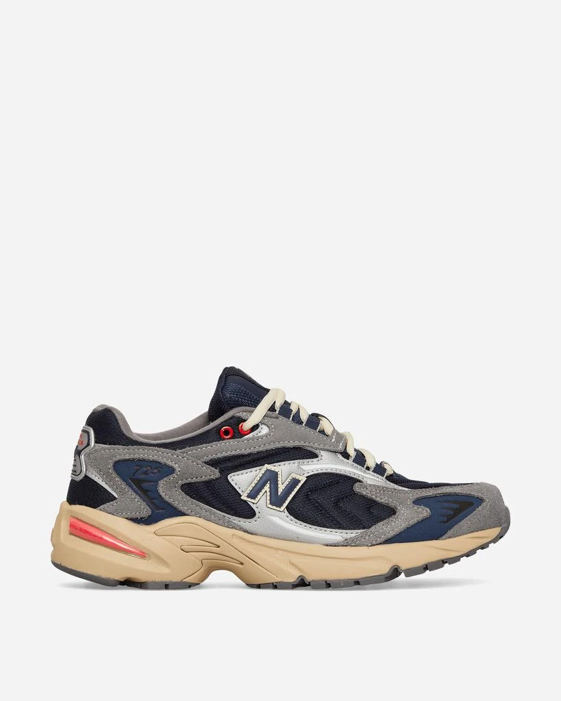 商品New Balance|725V1 Sneakers Blue,价格¥568,第1张图片