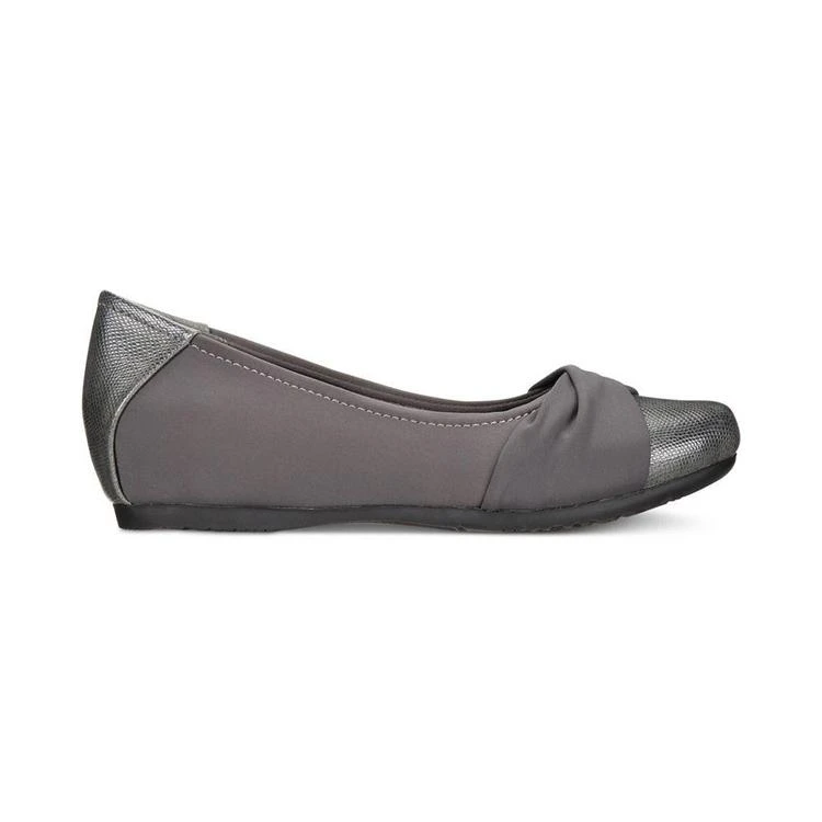 商品Bare Traps|Mitsy Hidden Wedge Flats,价格¥227,第3张图片详细描述