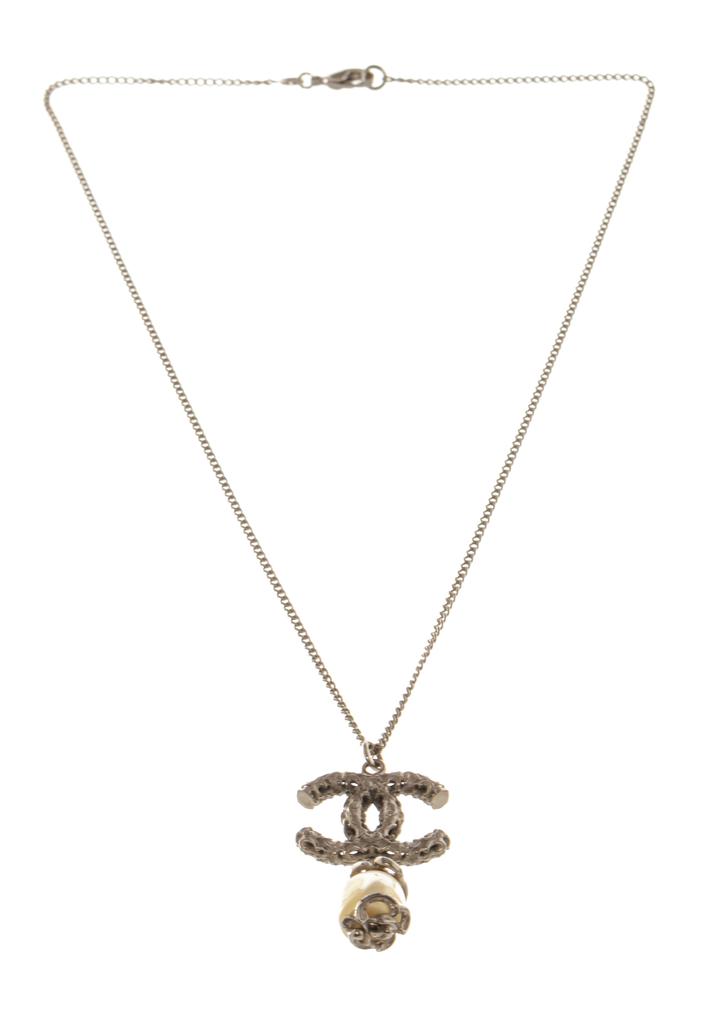 Chanel Silver CC Logo Pearl Drop Necklace商品第1张图片规格展示