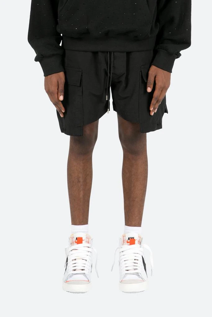 商品MNML|Geo Cargo Shorts - Black,价格¥287,第1张图片