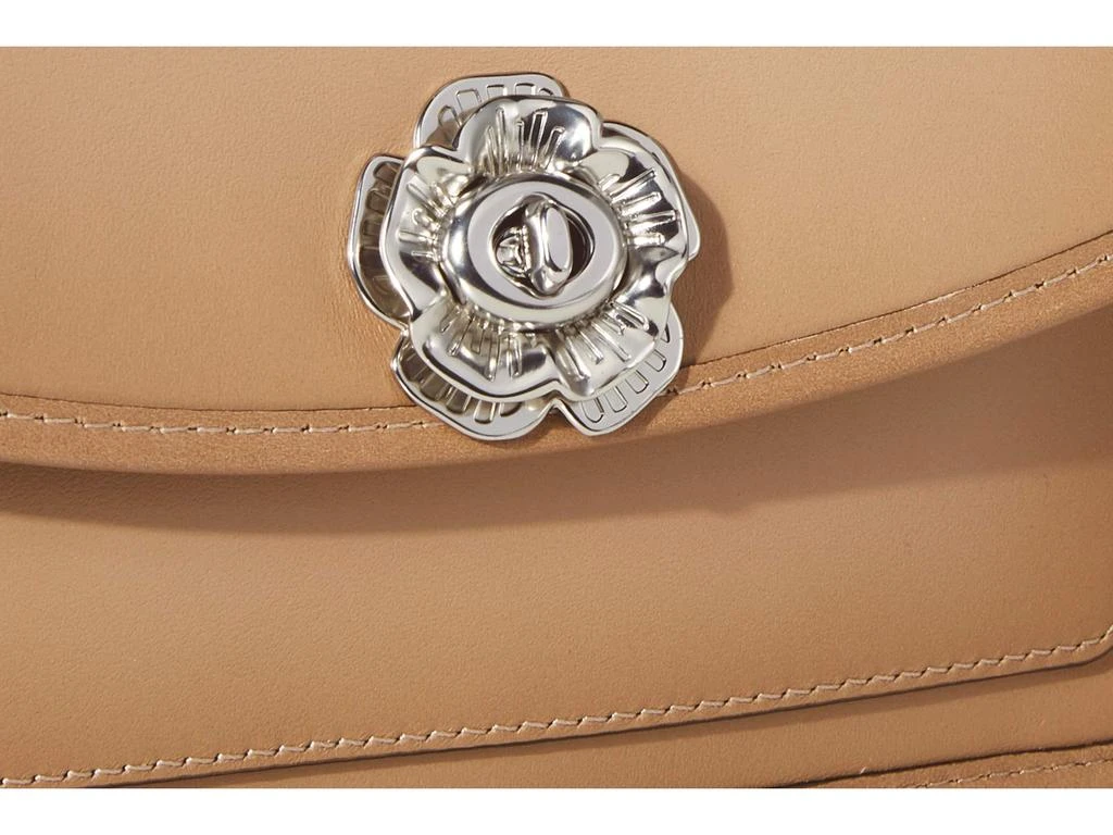 商品Coach|Parker山茶花斜挎链条包,价格¥1508,第3张图片详细描述