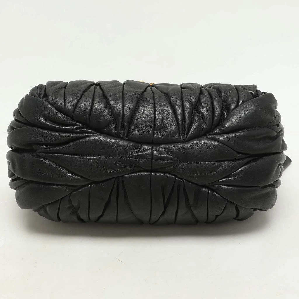 Miu Miu Black Matelasse Leather Coffer Satchel 商品