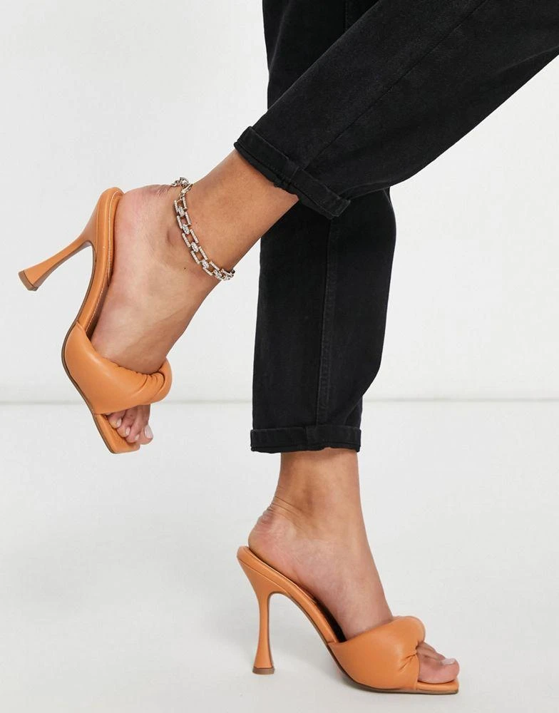 商品ASOS|ASOS DESIGN Wide Fit Niki padded twist high heeled mules in beige,价格¥94,第2张图片详细描述