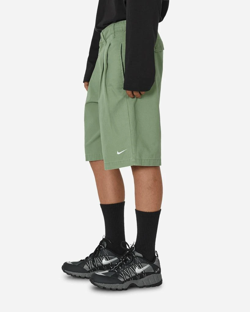 商品NIKE|Pleated Chino Shorts Oil Green,价格¥274,第2张图片详细描述