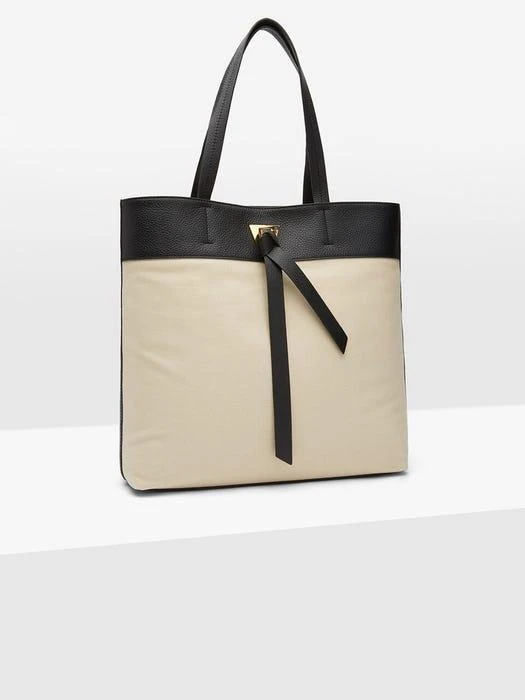 商品Coccinelle|Joy Canvas Middle Bag (3 Colors),价格¥2104,第3张图片详细描述