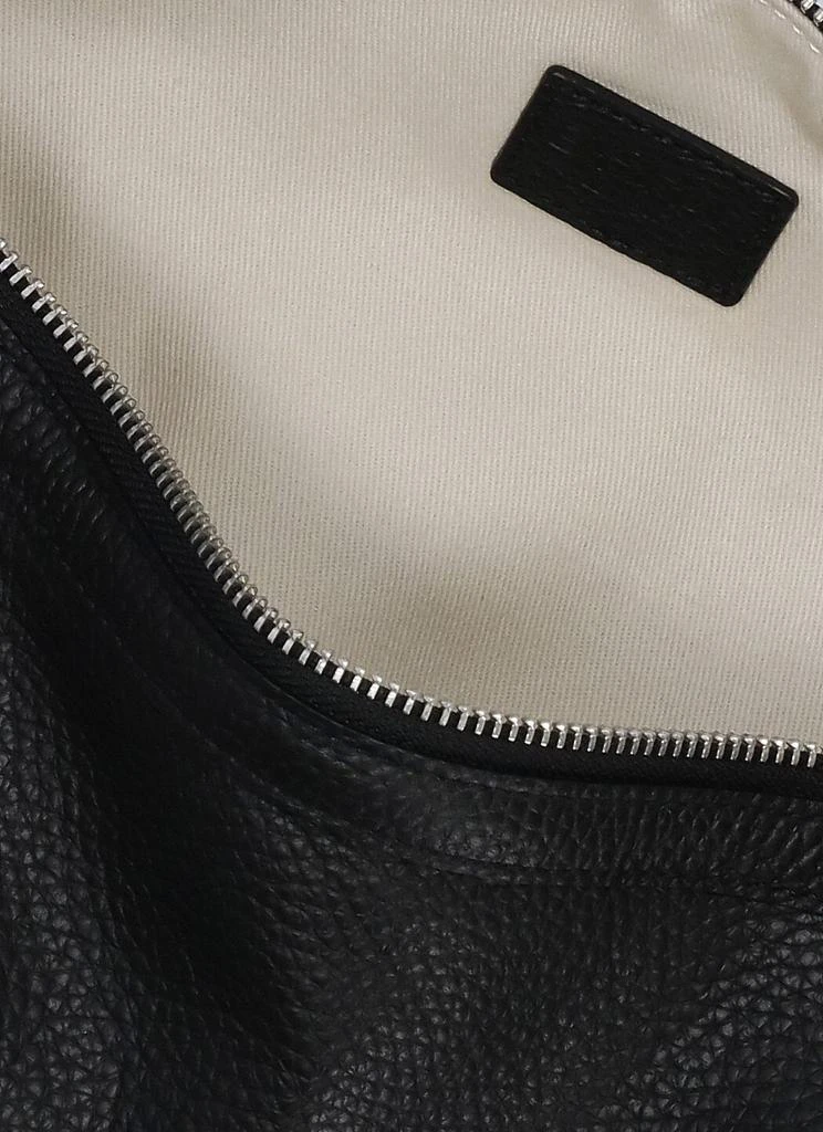 商品by FAR|By Far Amira ZIpped Shoulder Bag,价格¥2069,第5张图片详细描述