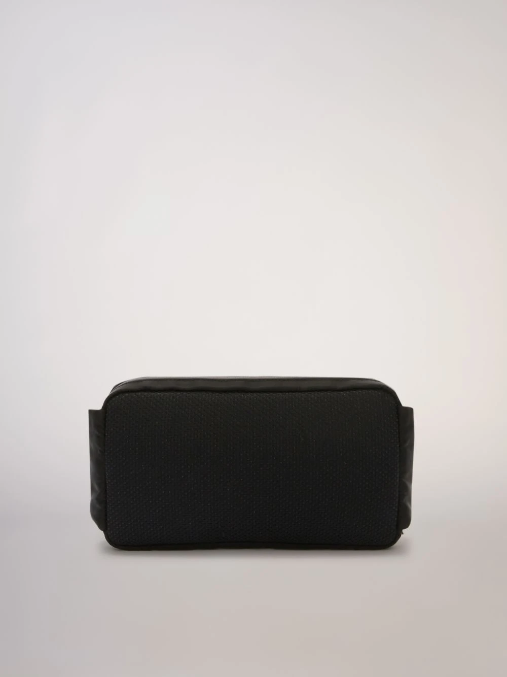 商品【商品预售7天】 Ambush|Ambush 男士腰包 BMNO002F22FAB0021072 黑色,价格¥4838,第4张图片详细描述