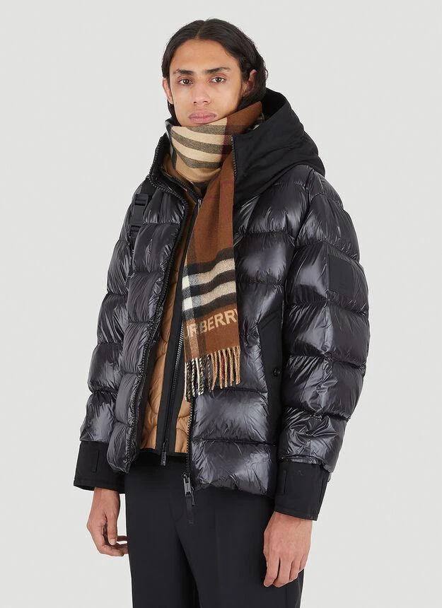 商品Burberry|Giant Check Lateral Split Scarf in Brown,价格¥5406,第2张图片详细描述