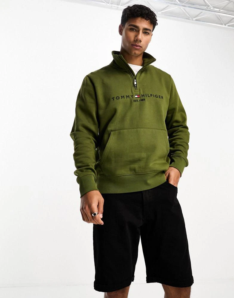 商品Tommy Hilfiger|Tommy Hilfiger tommy logo mock neck sweatshirt in putting green,价格¥807,第1张图片