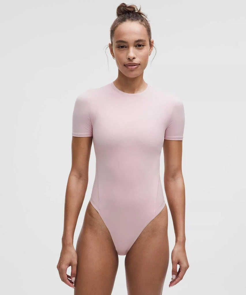 Wundermost Ultra-Soft Nulu Short-Sleeve Crew Thong Bodysuit 商品