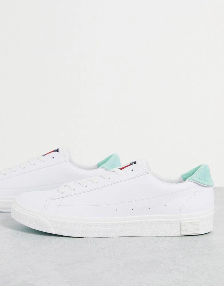 商品Tommy Hilfiger|Tommy Jeans leather low cut trainer in white,价格¥518,第1张图片