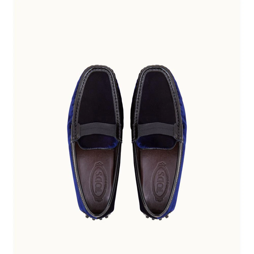 商品Tod's|Gommino Driving Shoes in Velvet,价格¥1446,第5张图片详细描述