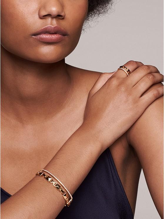 商品Michael Kors|Precious Metal-Plated Sterling Silver Mercer Link Pavé Halo Bangle,价格¥1388,第5张图片详细描述