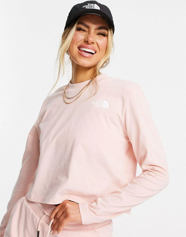 商品The North Face|The North Face cropped long sleeve t-shirt in pink Exclusive at ASOS,价格¥180,第3张图片详细描述