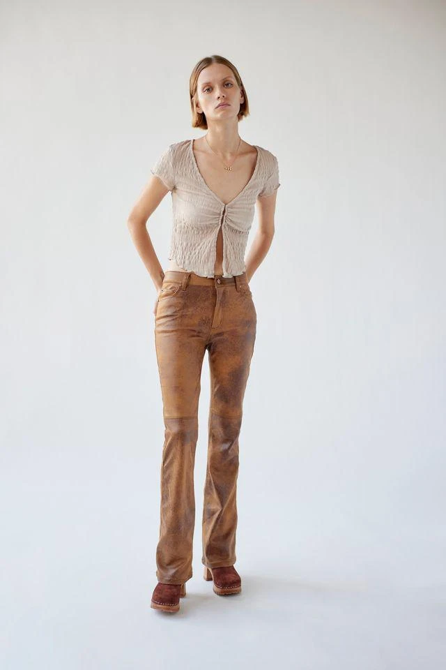 商品Urban Outfitters|UO Sydney Faux Leather Bootcut Pant,价格¥428,第3张图片详细描述